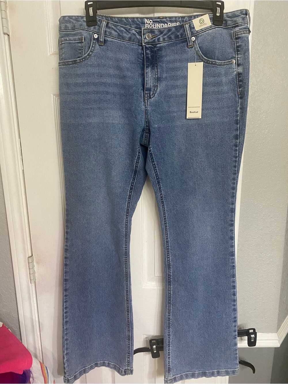 NWT BoW BUTT Women's Light Blue Bootcut Jeans